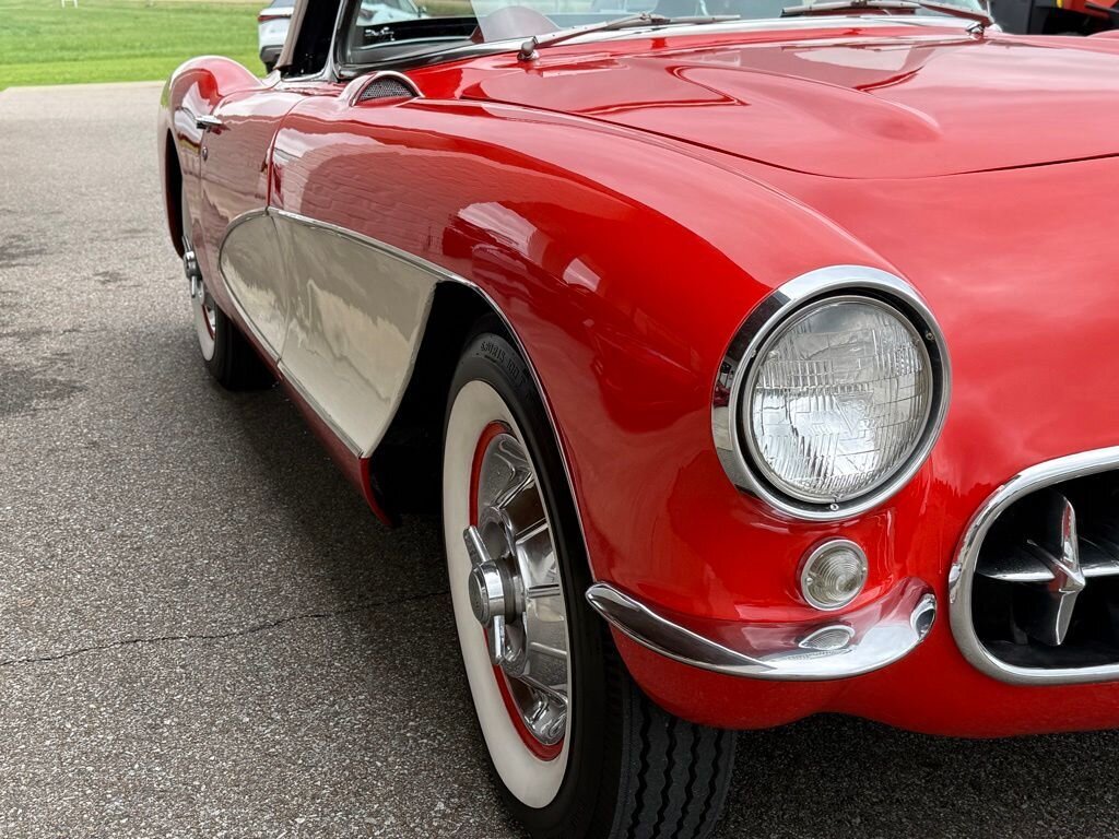 1957 Chevrolet Corvette Convertible   - Photo 14 - Martin, TN 38237