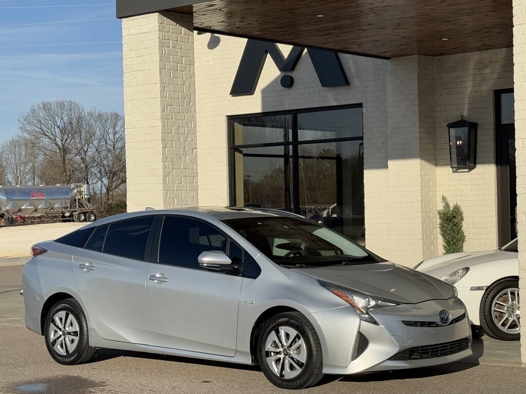 2016 Toyota Prius Three   - Photo 31 - Martin, TN 38237