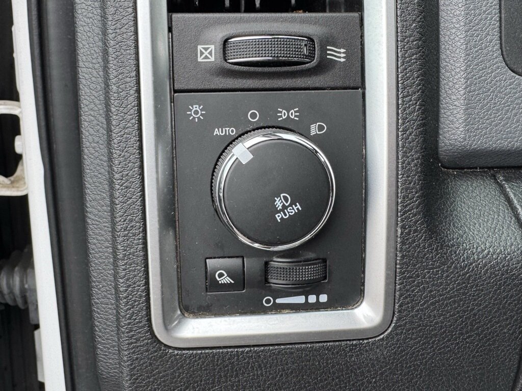 2014 RAM 1500 Big Horn - Photo 31 - Martin, TN 38237