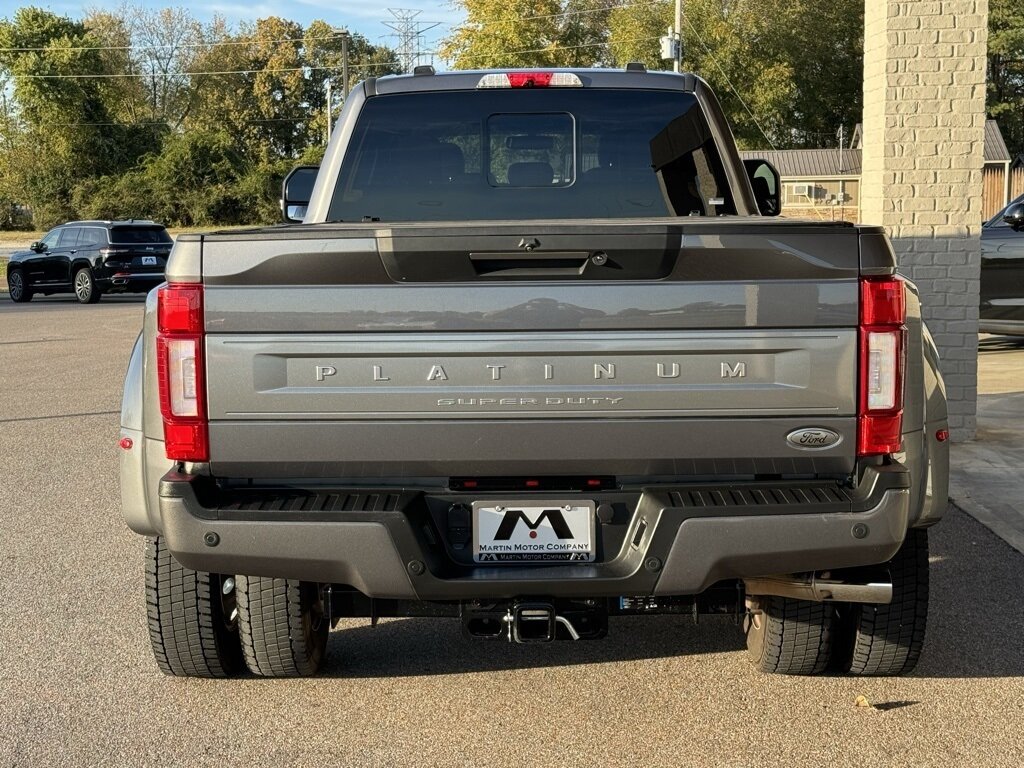 2022 Ford F-450 Super Duty Platinum DRW   - Photo 13 - Martin, TN 38237