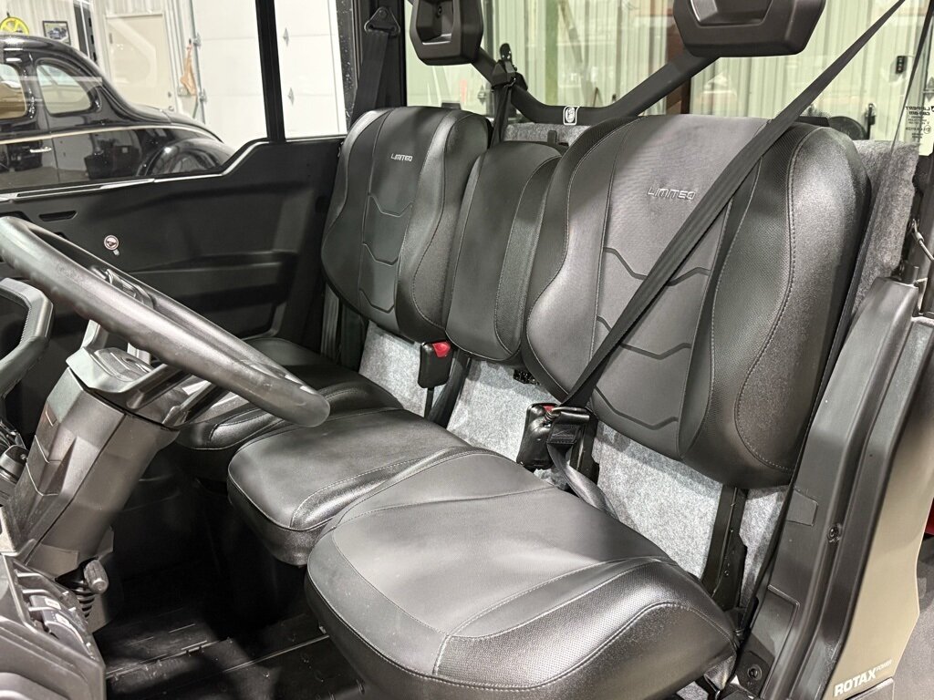 2025 Can-Am Defender Limited HD10   - Photo 11 - Martin, TN 38237