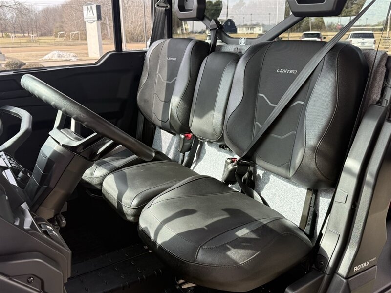 2025 Can-Am Defender Limited HD10   - Photo 2 - Martin, TN 38237