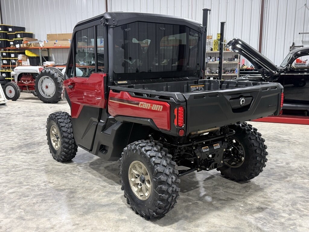 2025 Can-Am Defender Limited HD10   - Photo 5 - Martin, TN 38237