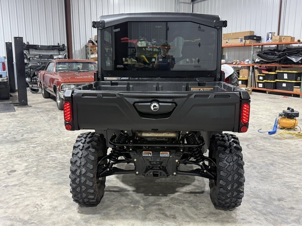 2025 Can-Am Defender Limited HD10   - Photo 6 - Martin, TN 38237
