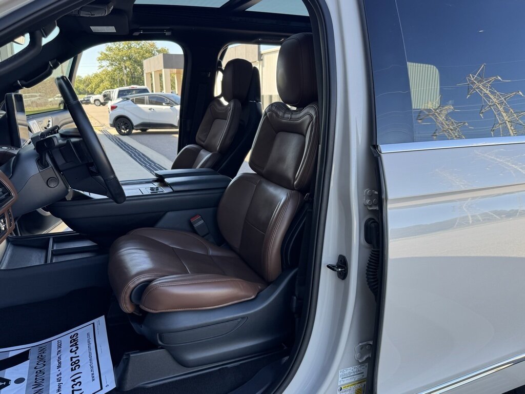2024 Lincoln Navigator Reserve   - Photo 32 - Martin, TN 38237