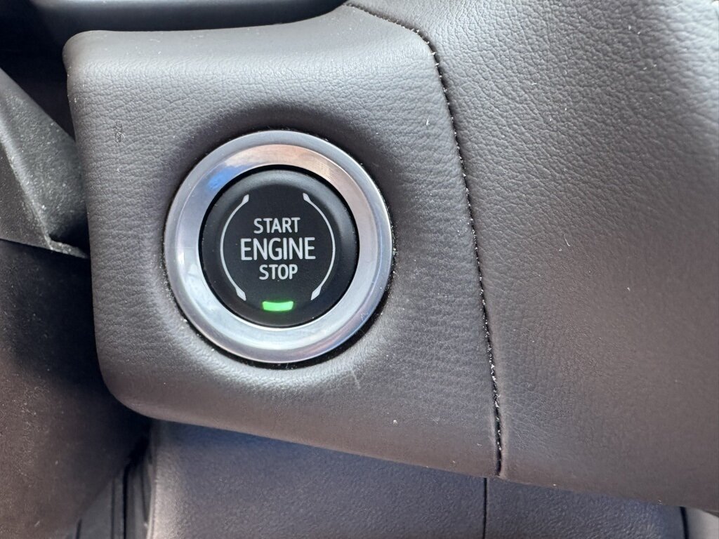 2023 Chevrolet Suburban Z71 - Photo 22 - Martin, TN 38237