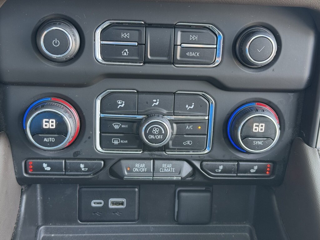 2023 Chevrolet Suburban Z71 - Photo 19 - Martin, TN 38237