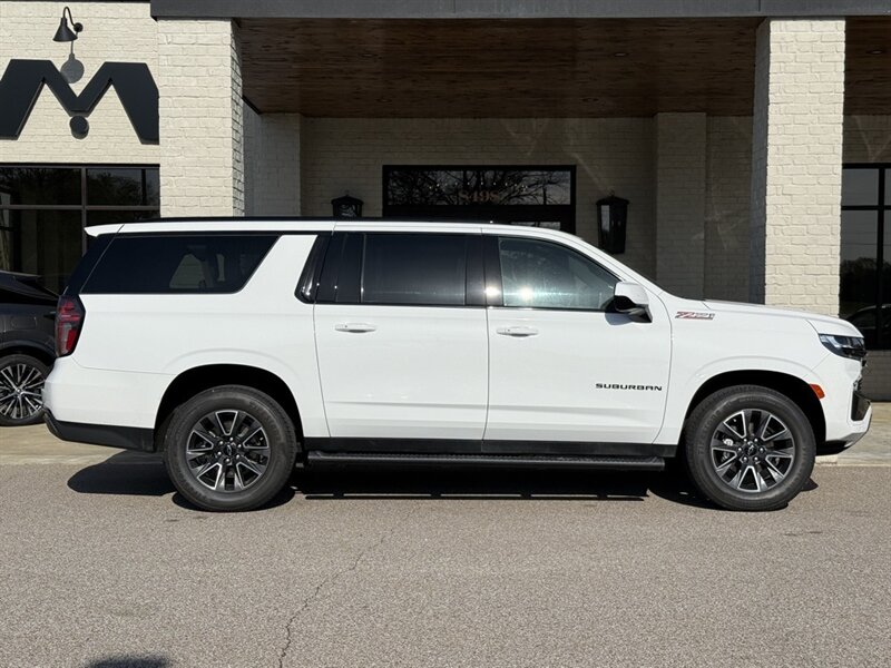 2023 Chevrolet Suburban Z71 - Photo 4 - Martin, TN 38237