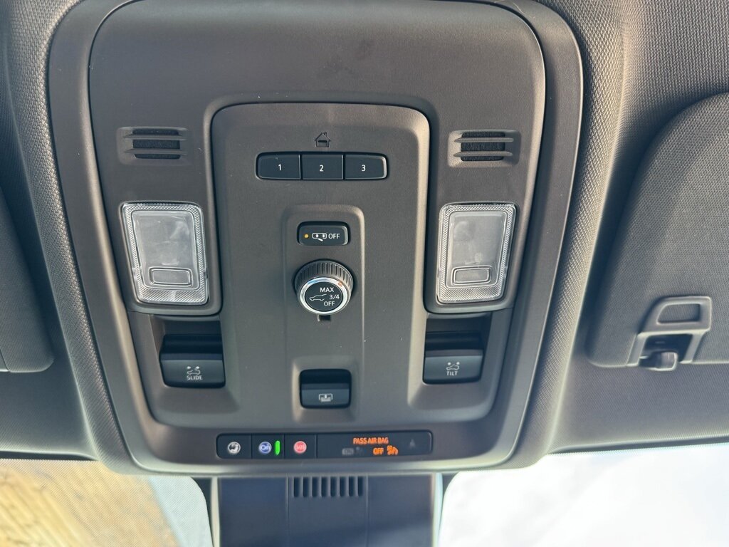 2023 Chevrolet Suburban Z71 - Photo 24 - Martin, TN 38237