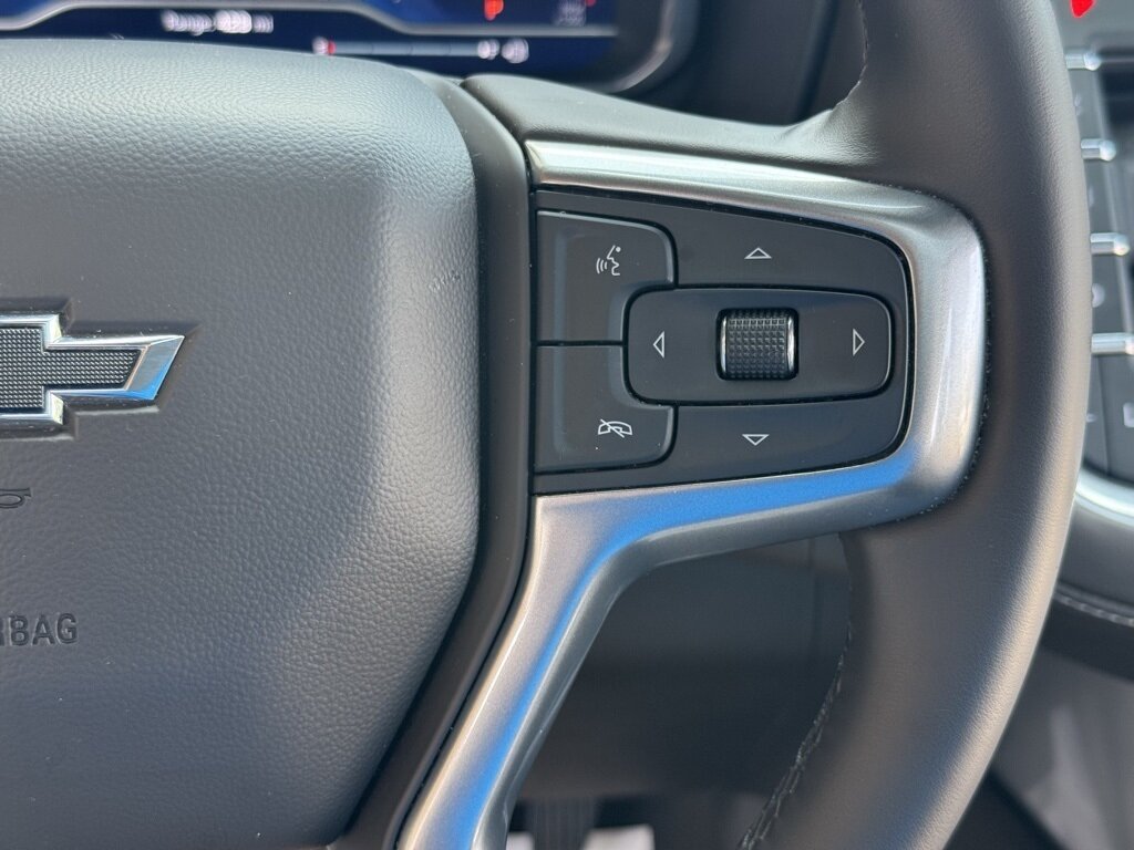 2023 Chevrolet Suburban Z71 - Photo 17 - Martin, TN 38237