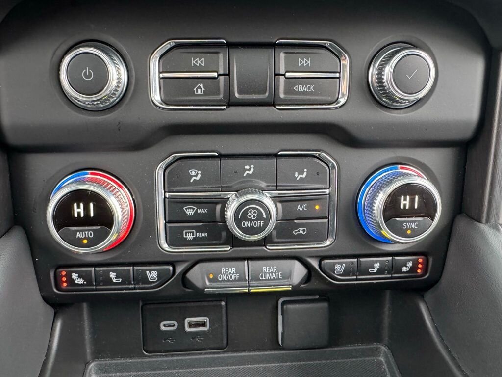 2023 GMC Yukon AT4   - Photo 31 - Martin, TN 38237