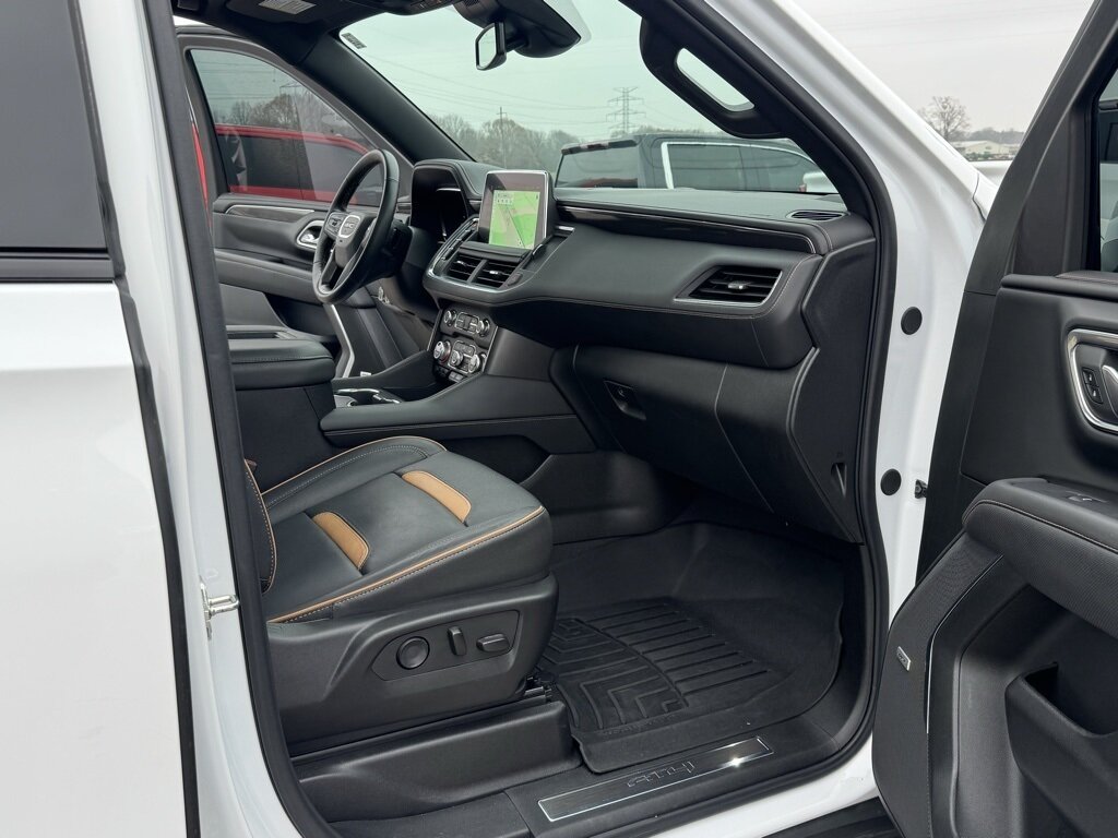 2023 GMC Yukon AT4 - Photo 43 - Martin, TN 38237