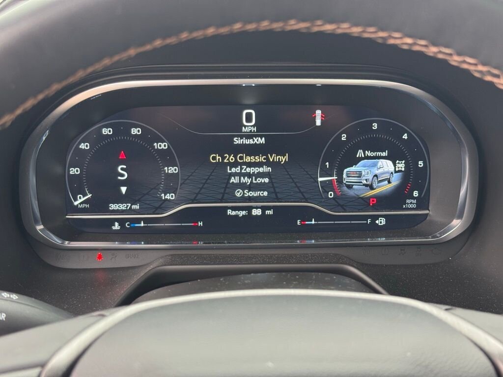 2023 GMC Yukon AT4   - Photo 24 - Martin, TN 38237