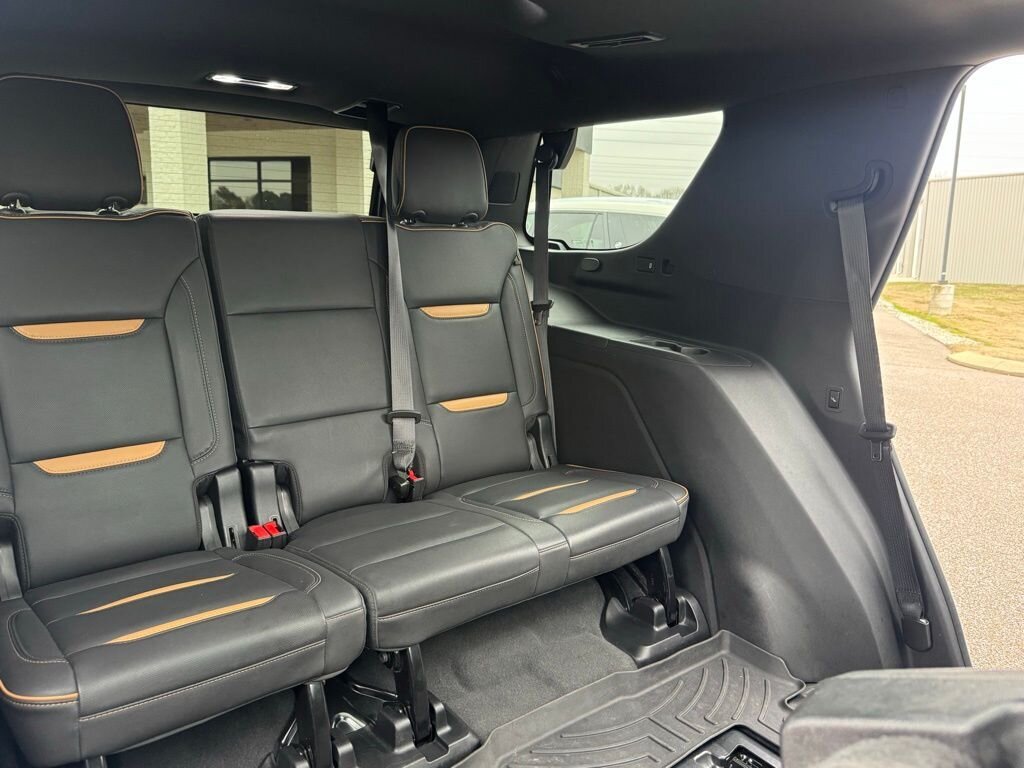 2023 GMC Yukon AT4   - Photo 39 - Martin, TN 38237
