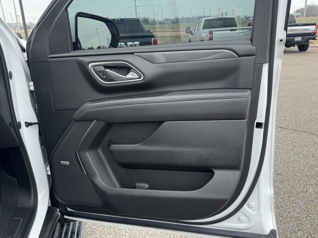 2023 GMC Yukon AT4 - Photo 45 - Martin, TN 38237