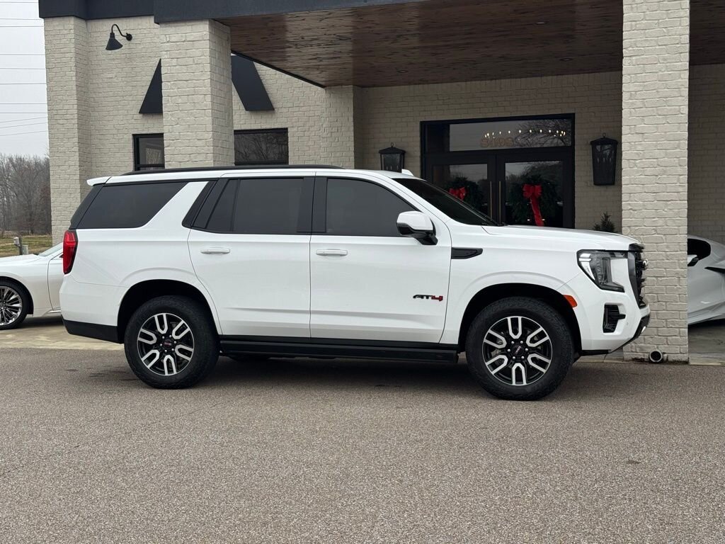 2023 GMC Yukon AT4   - Photo 16 - Martin, TN 38237