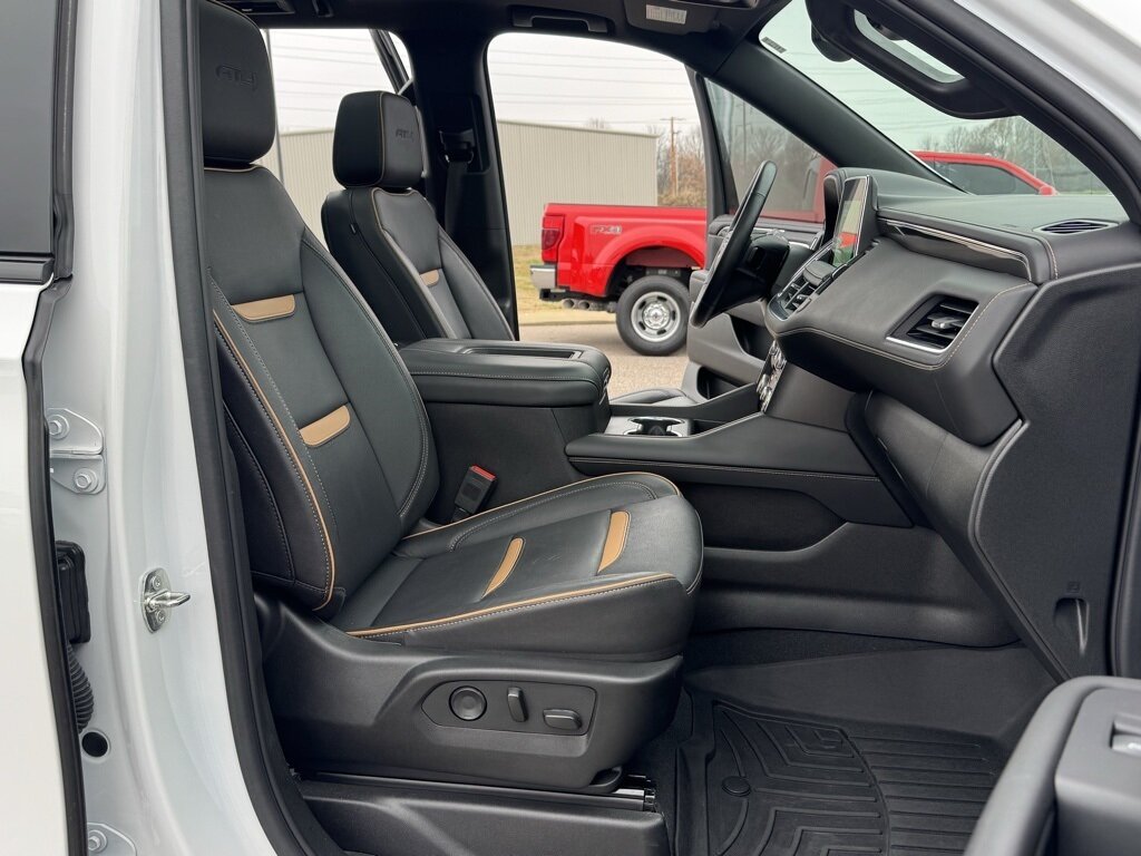 2023 GMC Yukon AT4 - Photo 44 - Martin, TN 38237
