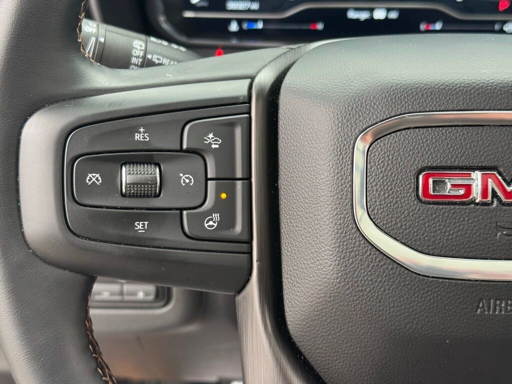 2023 GMC Yukon AT4   - Photo 25 - Martin, TN 38237