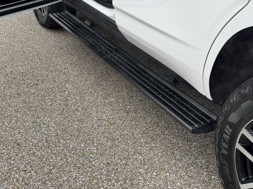 2023 GMC Yukon AT4 - Photo 20 - Martin, TN 38237