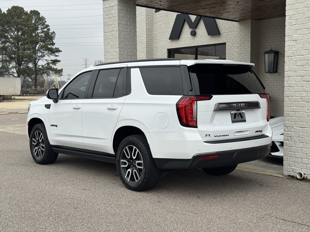 2023 GMC Yukon AT4 - Photo 10 - Martin, TN 38237