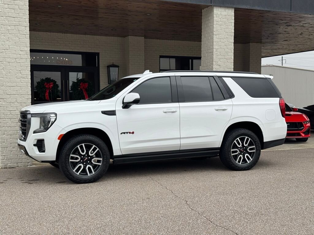 2023 GMC Yukon AT4   - Photo 5 - Martin, TN 38237