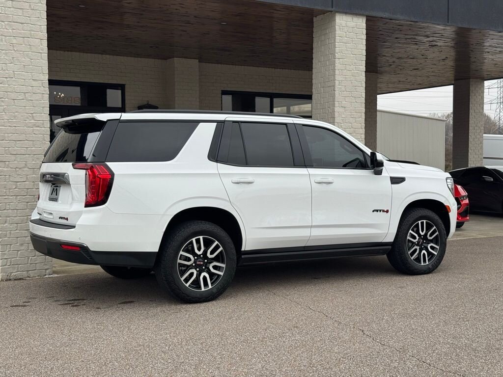 2023 GMC Yukon AT4   - Photo 13 - Martin, TN 38237