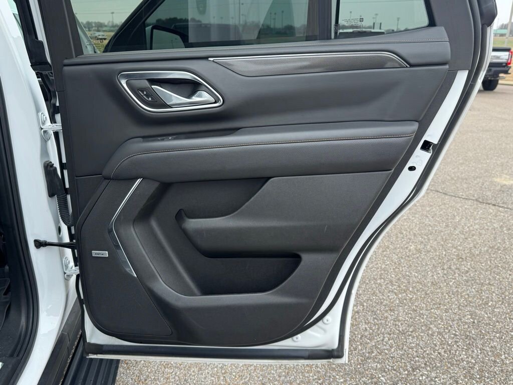 2023 GMC Yukon AT4   - Photo 42 - Martin, TN 38237