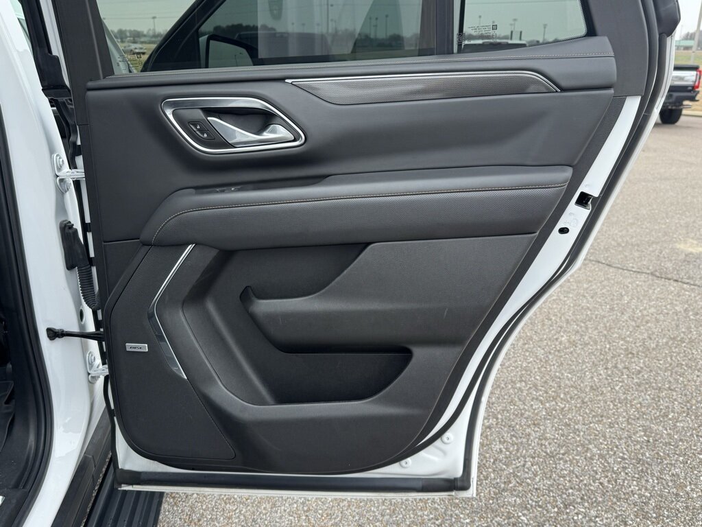 2023 GMC Yukon AT4 - Photo 42 - Martin, TN 38237