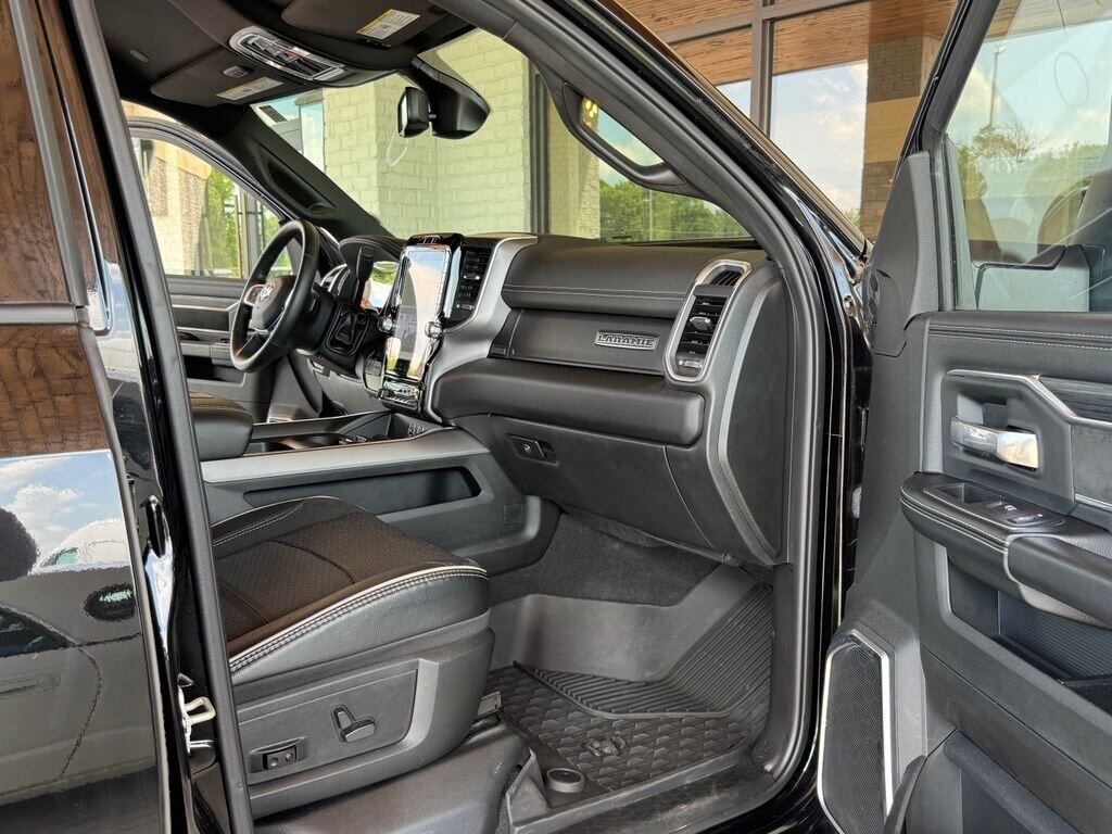 2024 RAM 3500 Laramie - Photo 47 - Martin, TN 38237