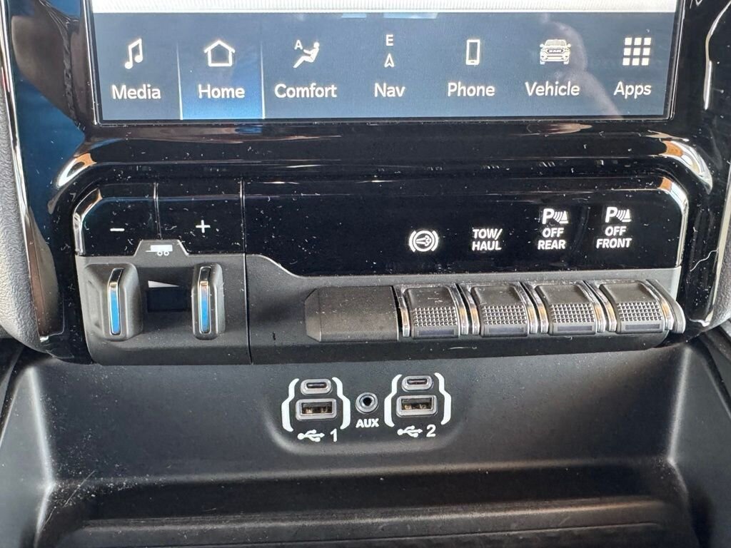 2024 RAM 3500 Laramie - Photo 32 - Martin, TN 38237