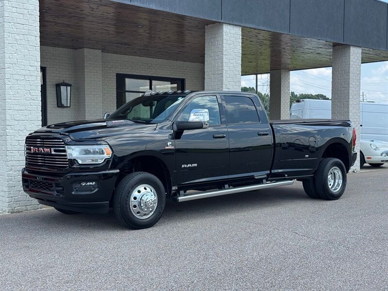 2024 RAM 3500 Laramie - Photo 4 - Martin, TN 38237