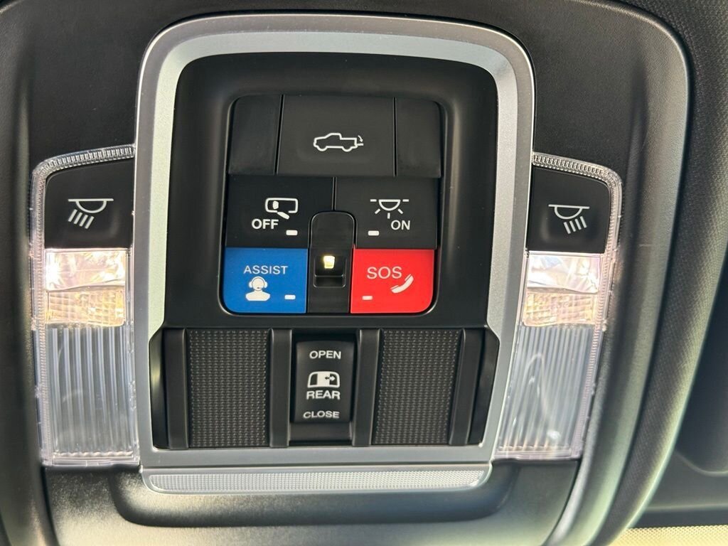 2024 RAM 3500 Laramie - Photo 37 - Martin, TN 38237