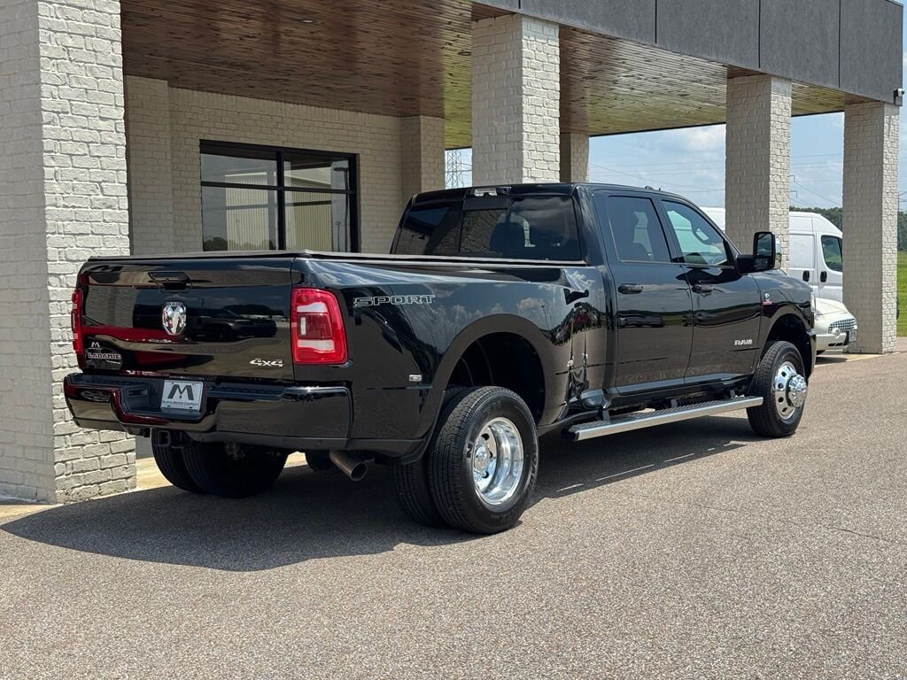 2024 RAM 3500 Laramie - Photo 13 - Martin, TN 38237