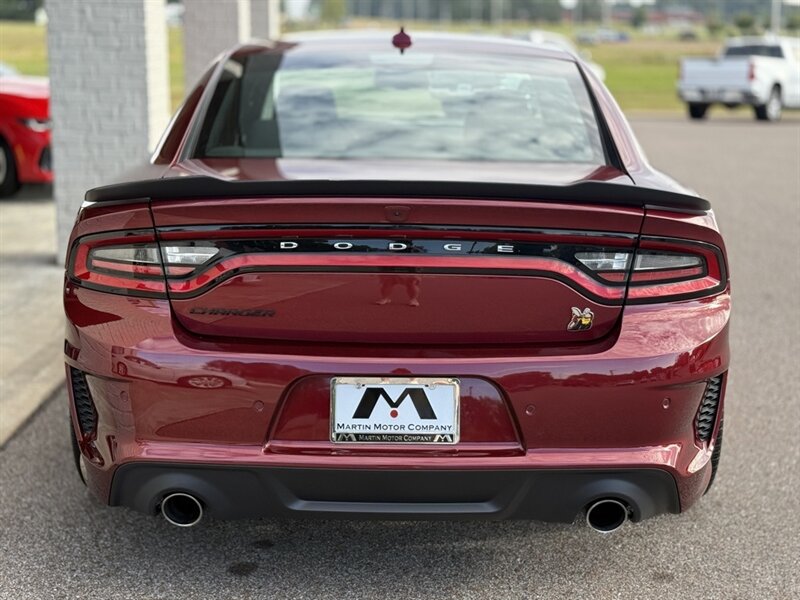 2022 Dodge Charger R/T Scat Pack Widebody photo 2