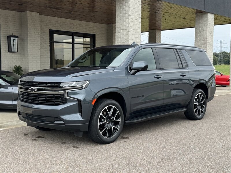 2021 Chevrolet Suburban RST   - Photo 3 - Martin, TN 38237