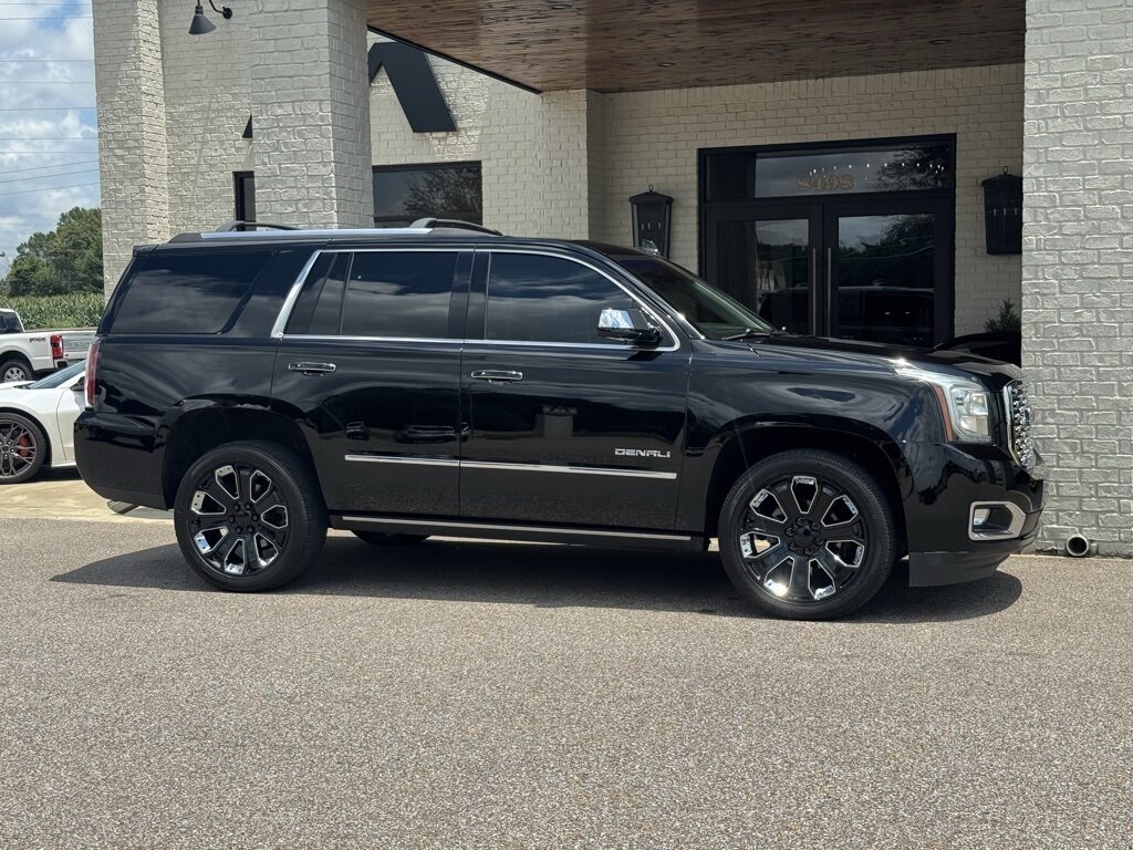 2019 GMC Yukon Denali - Photo 16 - Martin, TN 38237