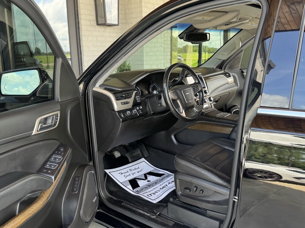 2019 GMC Yukon Denali - Photo 21 - Martin, TN 38237