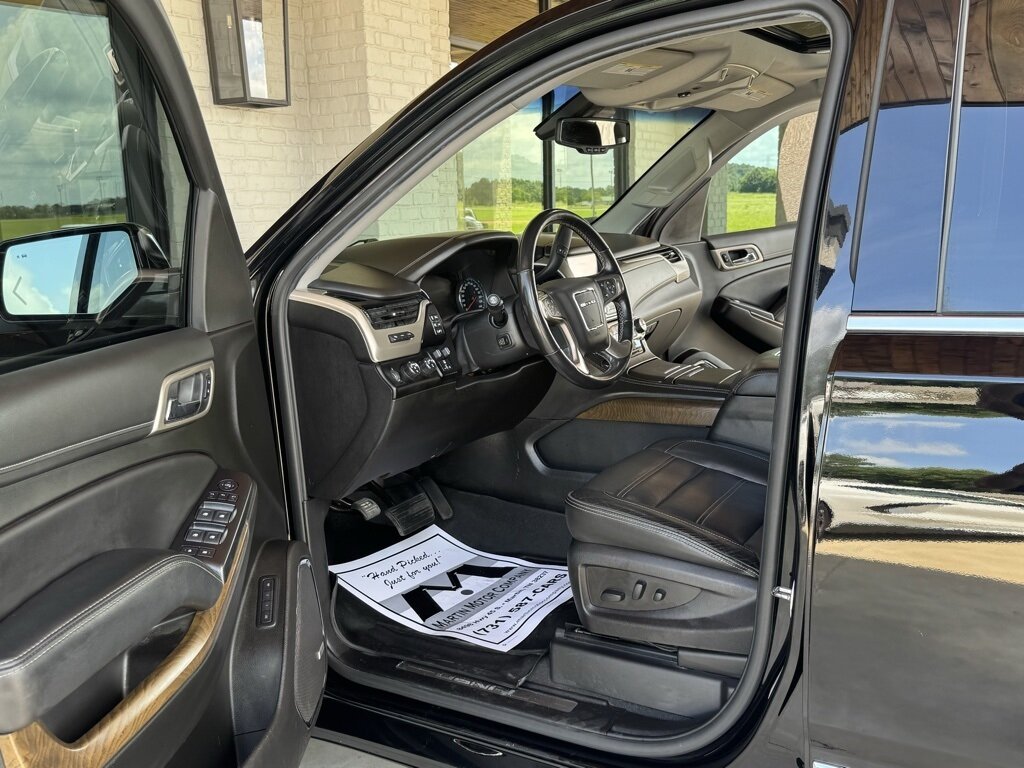 2019 GMC Yukon Denali - Photo 20 - Martin, TN 38237