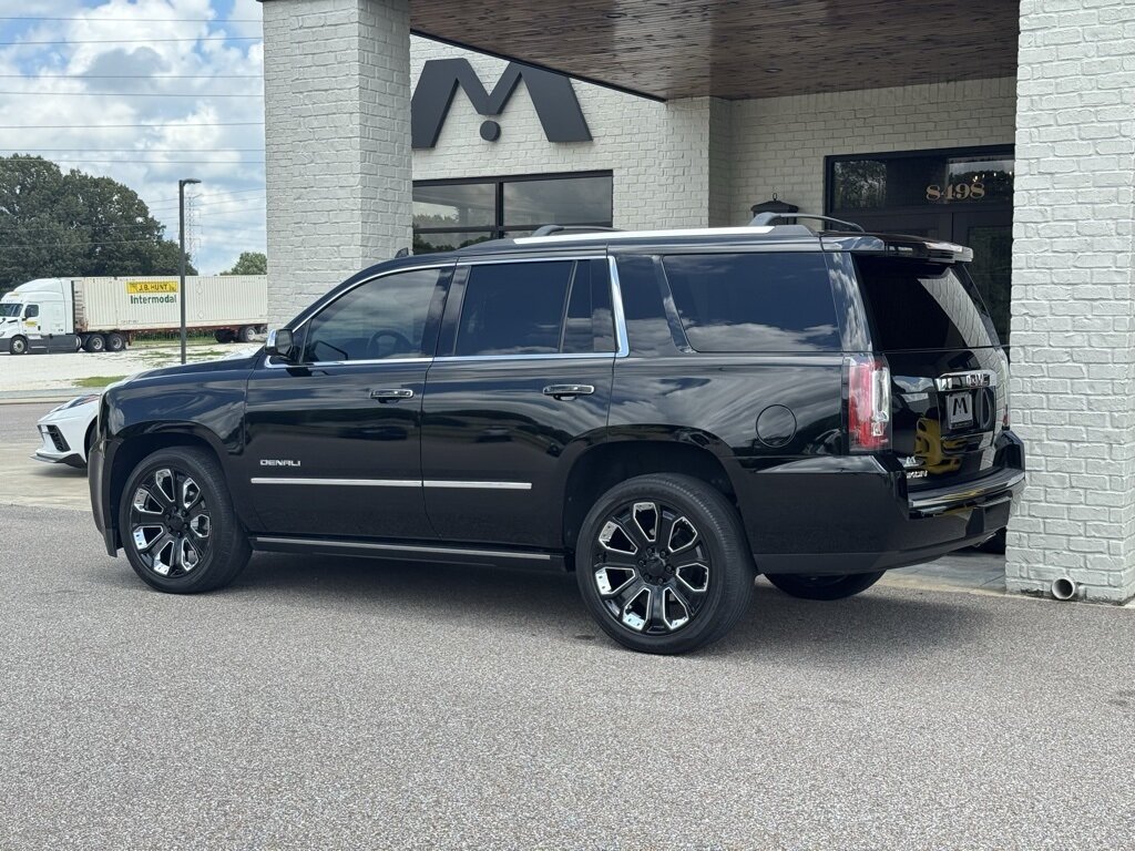 2019 GMC Yukon Denali - Photo 9 - Martin, TN 38237