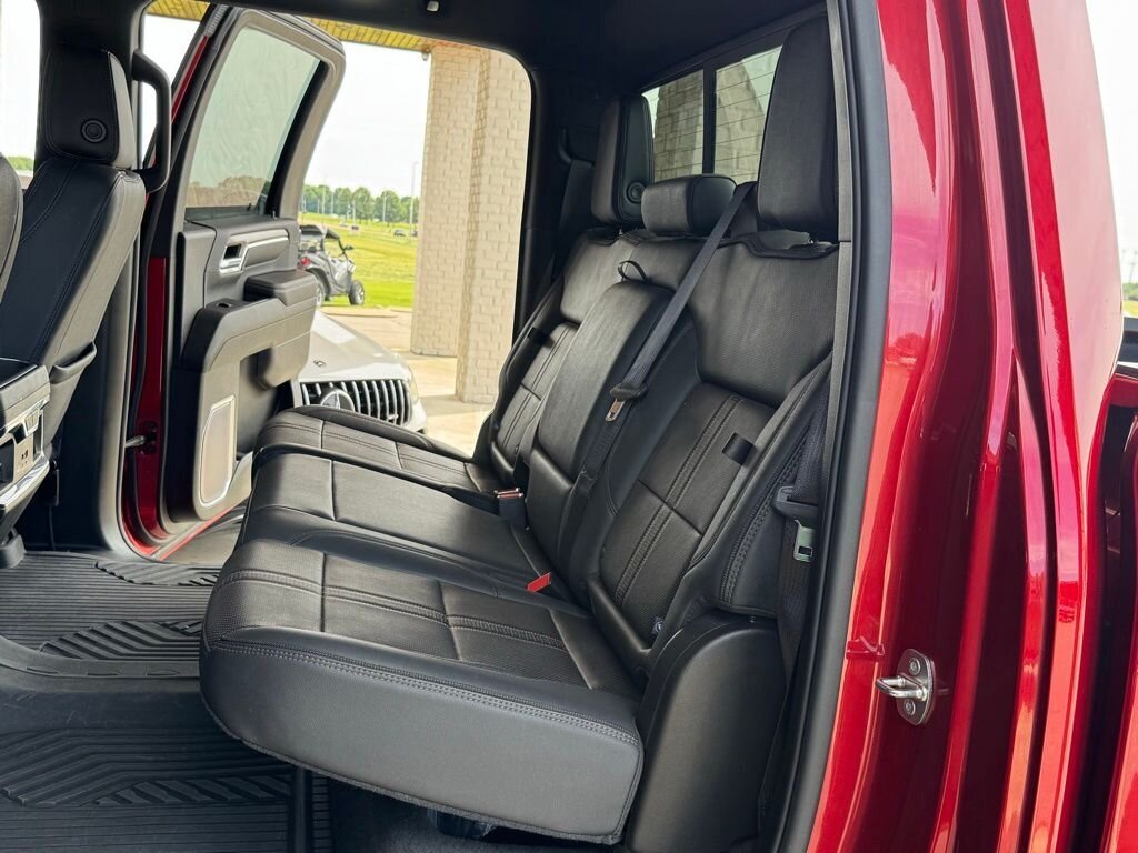 2024 Chevrolet Silverado 2500 High Country   - Photo 40 - Martin, TN 38237