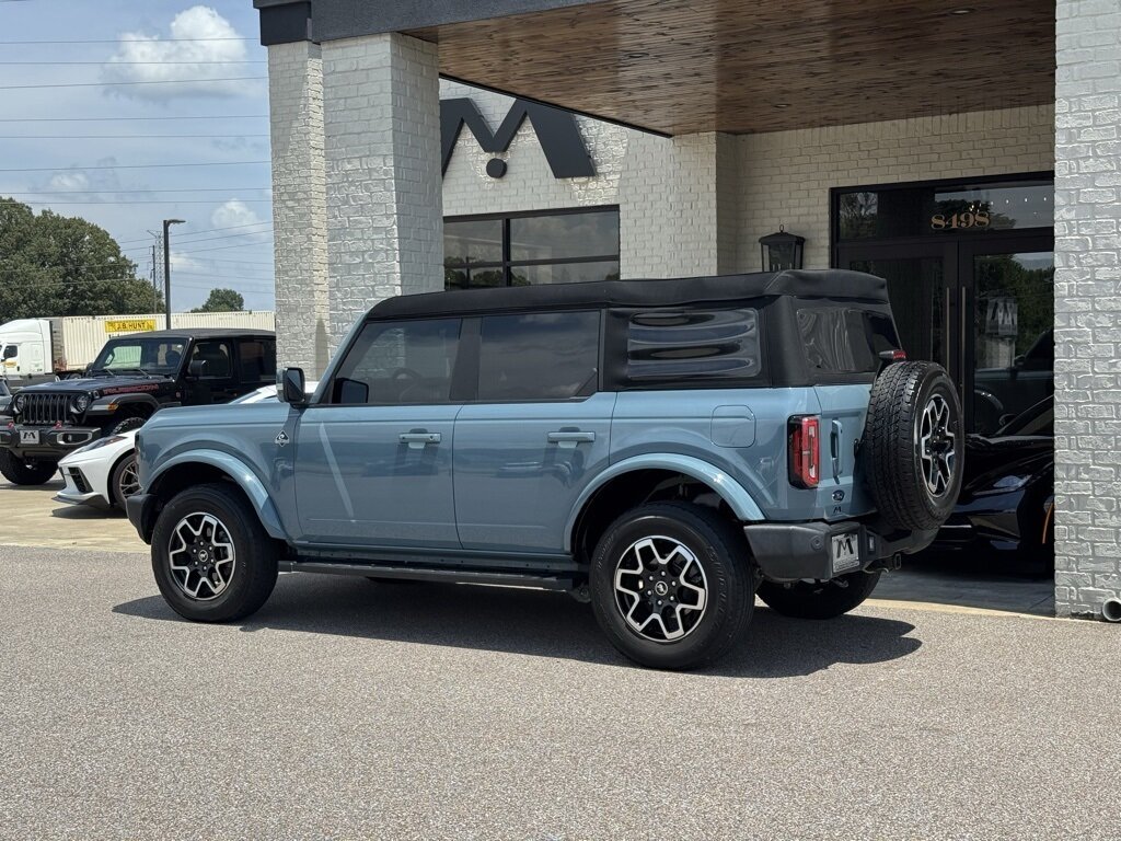 2023 Ford Bronco Outer Banks - Photo 9 - Martin, TN 38237