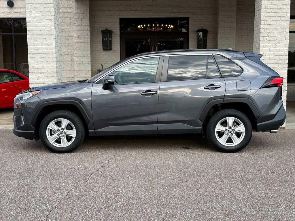 2019 Toyota RAV4 XLE   - Photo 9 - Martin, TN 38237