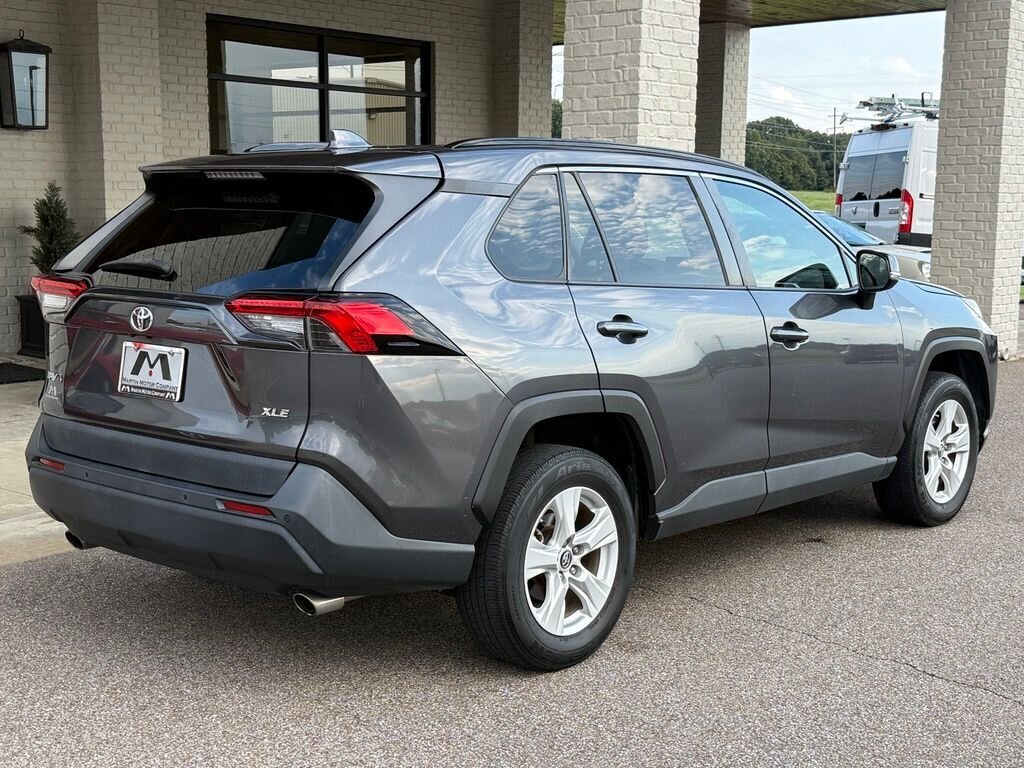 2019 Toyota RAV4 XLE   - Photo 6 - Martin, TN 38237