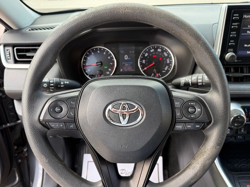 2019 Toyota RAV4 XLE   - Photo 16 - Martin, TN 38237