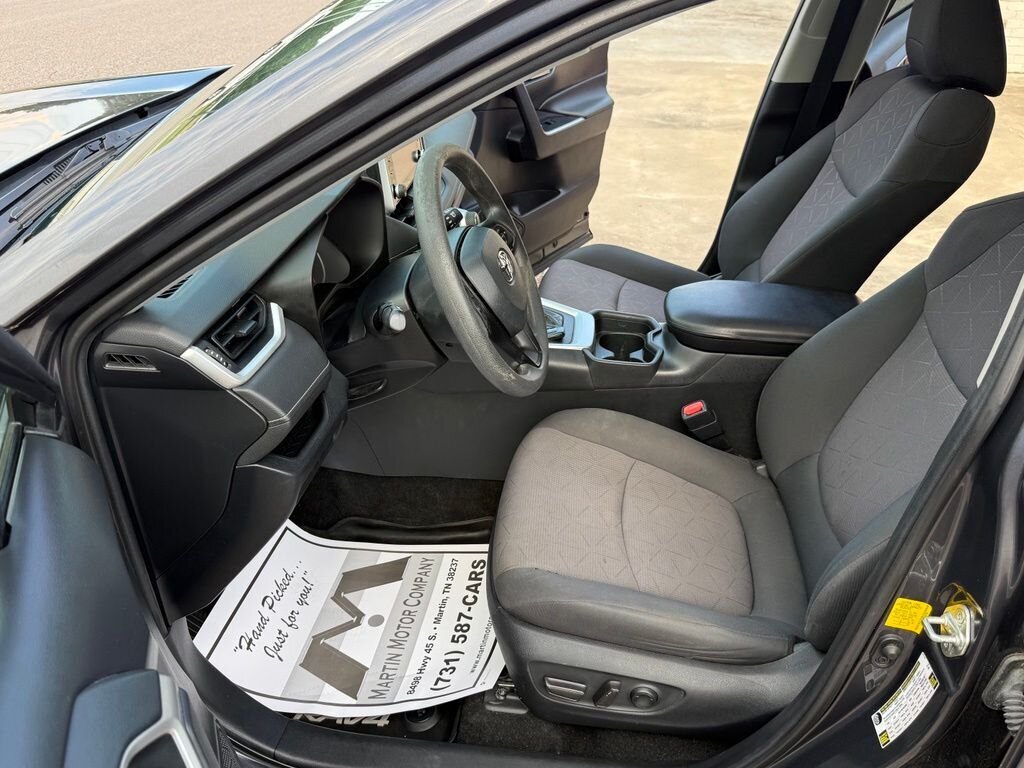 2019 Toyota RAV4 XLE   - Photo 25 - Martin, TN 38237