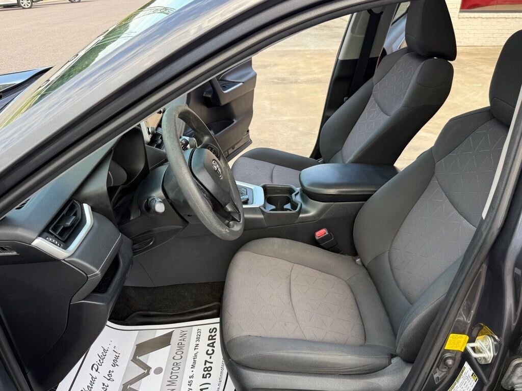 2019 Toyota RAV4 XLE   - Photo 24 - Martin, TN 38237