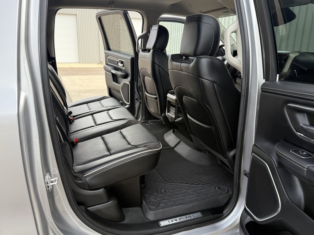 2022 RAM 1500 Laramie   - Photo 38 - Martin, TN 38237