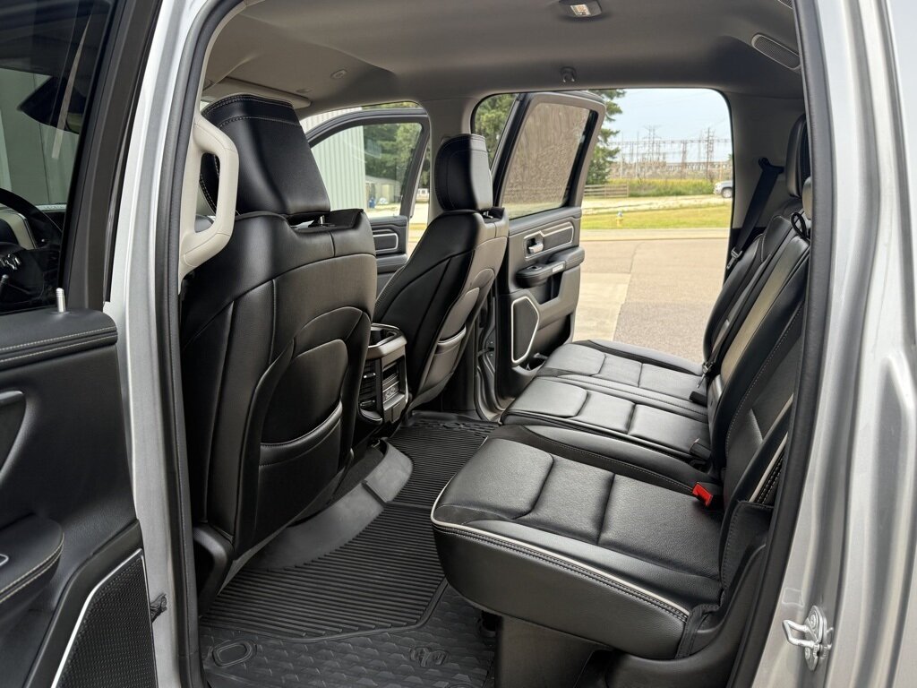 2022 RAM 1500 Laramie   - Photo 33 - Martin, TN 38237