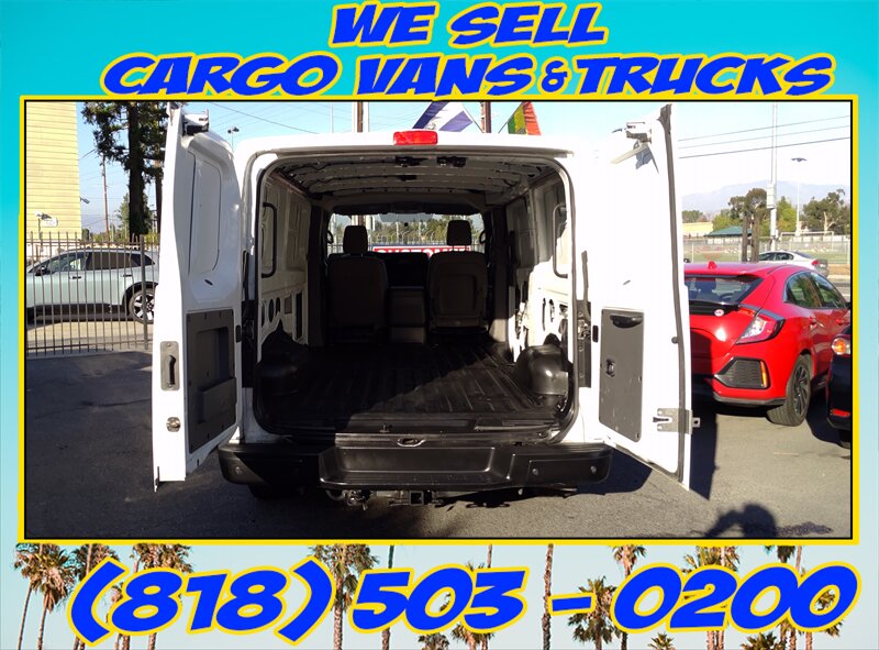 2018 Nissan NV 2500 HD SV   - Photo 20 - North Hollywood, CA 91605