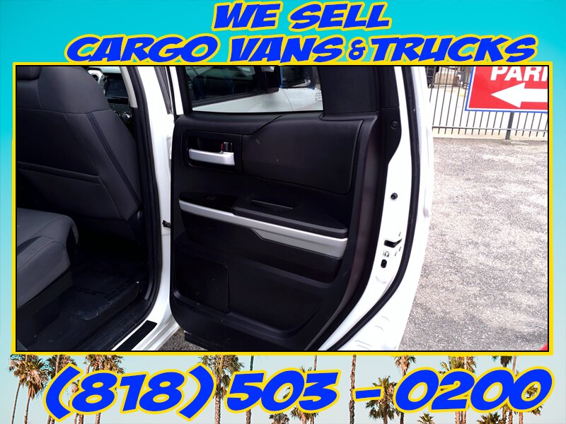 2020 Toyota Tundra SR5   - Photo 14 - North Hollywood, CA 91605